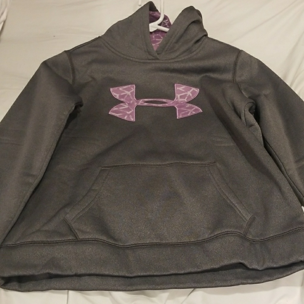Under Armour sweatshirt